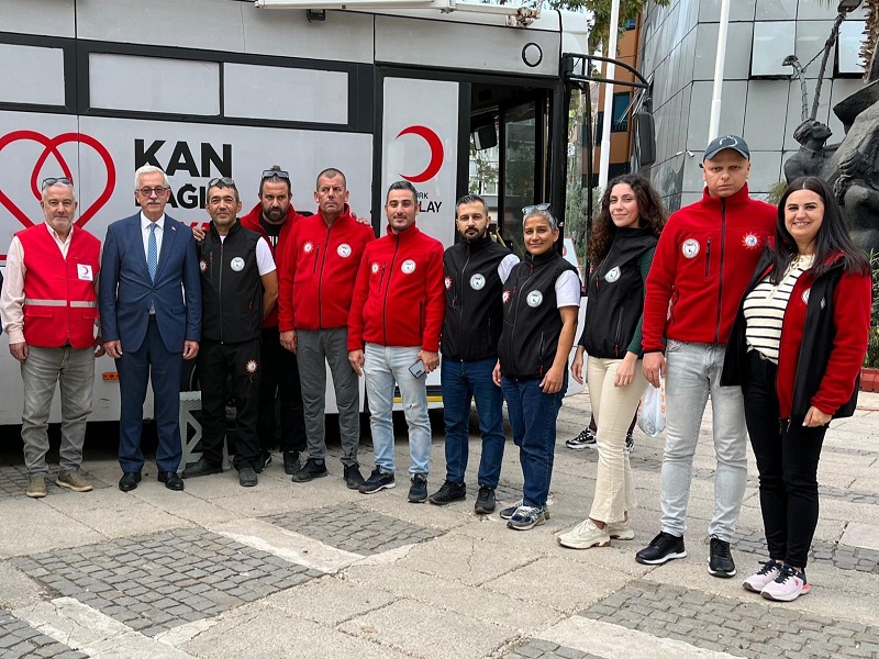 100. YILDA 100 ÜNİTE KAN BAĞIŞI